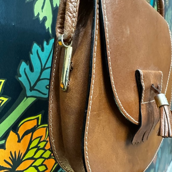 Bally 1970s Vintage Brown Leather Saddle Crossbody | Made in Italy - Picture 7 of 12